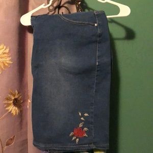 Blue Jean skirt with Rose pattern on front (New)